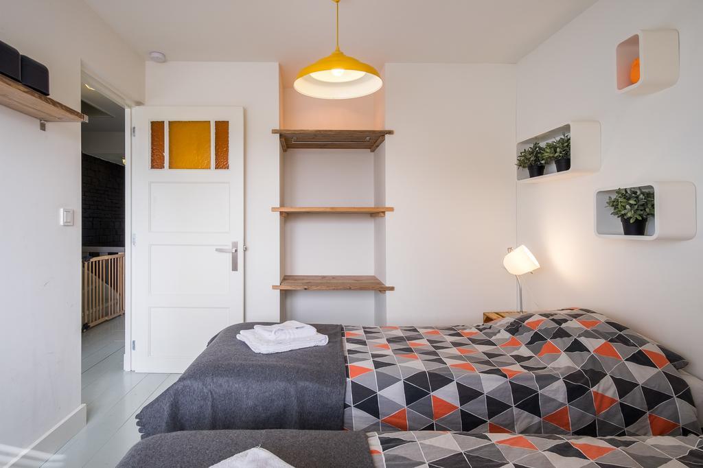 Wijkiki Surf House Apartment Вайк ан Зее Екстериор снимка